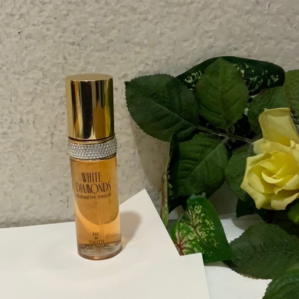 White Diamonds Elizabeth Taylor Eau De Toilet Spray 1 fl oz
